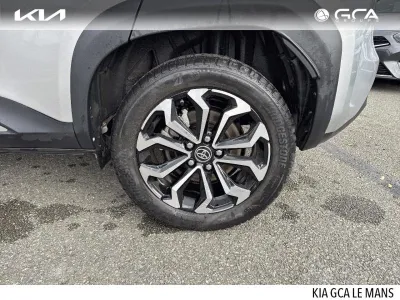 TOYOTA Yaris CROSS 50641 4G1 0/116H 2WD 05 DESIGN CARGO occasion 2022 - Photo 4