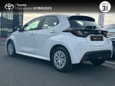 TOYOTA Yaris 116h Dynamic 5p MY22 occasion 2023 - Photo 2