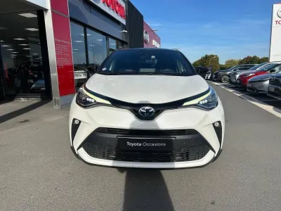 TOYOTA C-HR 184h Collection 2WD E-CVT MC19 occasion 2019 - Photo 2
