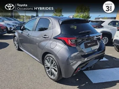 TOYOTA Yaris 116h Iconic 5p MY22 occasion 2023 - Photo 2