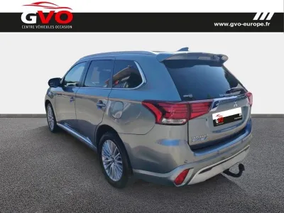MITSUBISHI Outlander PHEV Twin Motor Instyle 4WD Euro6d-T EVAP 5cv occasion 2020 - Photo 3