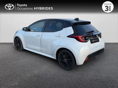 TOYOTA Yaris 116h Collection 5p MY22 occasion 2022 - Photo 2