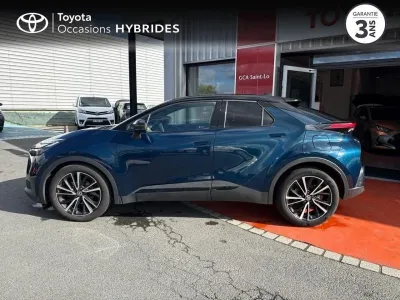 TOYOTA C-HR 1.8 Hybride 140ch Collection NG23 occasion 2024 - Photo 3