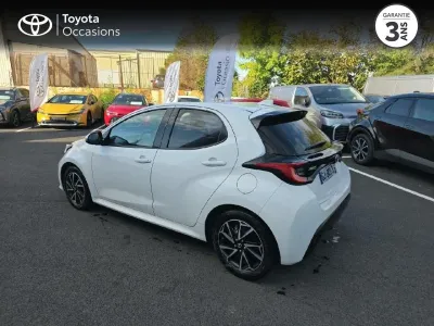 TOYOTA Yaris 116h Design 5p MY22 occasion 2022 - Photo 2