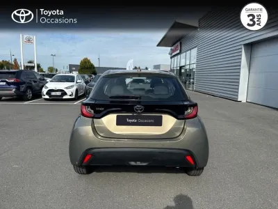 TOYOTA Yaris 120 VVT-i Dynamic Business 5p MC24 occasion 2024 - Photo 4