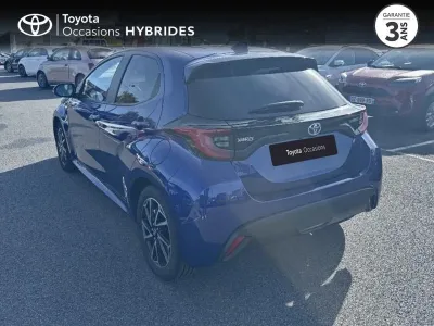TOYOTA Yaris 116h Design 5p MY22 occasion 2023 - Photo 2