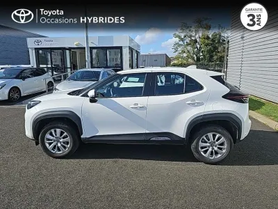 TOYOTA Yaris Cross 116h Dynamic Business + Programme Beyond Zero Academy MY22 occasion 2023 - Photo 3