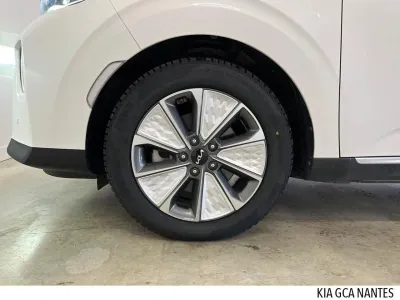 KIA e-Soul 204ch Lounge occasion 2023 - Photo 4