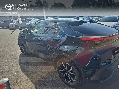 TOYOTA C-HR 2.0 Hybride 200ch Design NG23 occasion 2024 - Photo 2