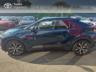 TOYOTA C-HR 2.0 Hybride 200ch Design NG23 occasion 2024 - Photo 3