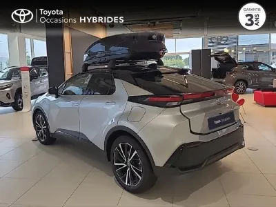 TOYOTA C-HR 1.8 Hybride 140ch Collection NG23 occasion 2025 - Photo 2