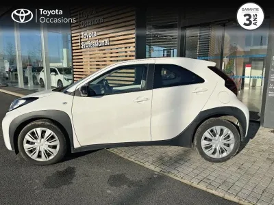 TOYOTA Aygo X 1.0 VVT-i 72ch Dynamic occasion 2022 - Photo 3