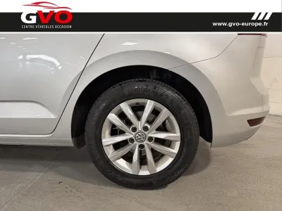VOLKSWAGEN Touran 1.6 TDI 115ch FAP Confortline Business DSG7 7 places Euro6d-T occasion 2019 - Photo 4