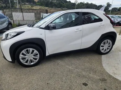TOYOTA Aygo X 1.0 VVT-i 72ch Dynamic S-CVT occasion 2023 - Photo 4