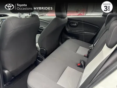 TOYOTA Yaris 100h Dynamic 5p RC19 occasion 2020 - Photo 4