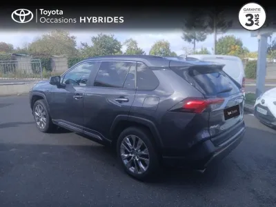 TOYOTA RAV4 Hybride 222ch Lounge AWD-i MY21 occasion 2022 - Photo 2