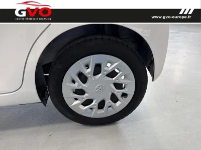 TOYOTA Aygo 1.0 VVT-i 72ch x-play 5p MY20 occasion 2021 - Photo 4