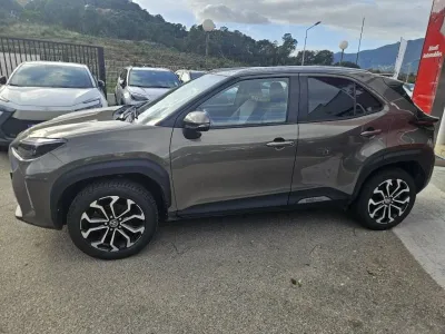 TOYOTA Yaris Cross 116h Design AWD-i MY21 occasion 2022 - Photo 4