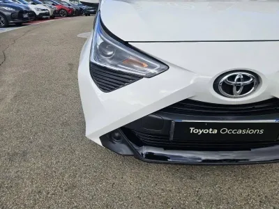 TOYOTA Aygo 1.0 VVT-i 72ch x-play 5p MY20 occasion 2020 - Photo 2