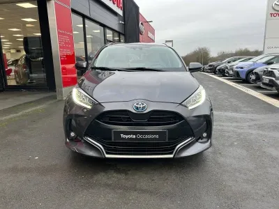 TOYOTA Yaris 116h Iconic 5p MY22 occasion 2023 - Photo 2