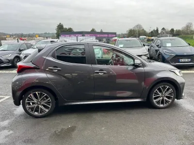 TOYOTA Yaris 116h Iconic 5p MY22 occasion 2023 - Photo 4