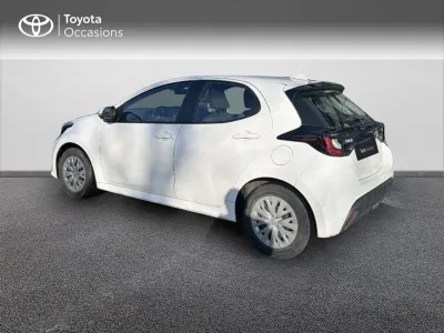 TOYOTA Yaris 116h Dynamic 5p MY22 occasion 2022 - Photo 2