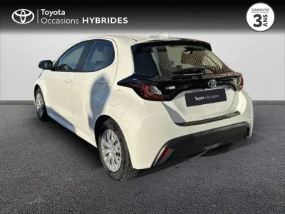 TOYOTA Yaris 116h Dynamic Business 5p + Programme Beyond Zero Academy MY22 occasion 2024 - Photo 2