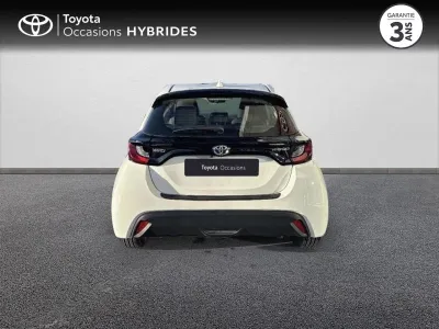 TOYOTA Yaris 116h Dynamic Business 5p + Programme Beyond Zero Academy MY22 occasion 2024 - Photo 4