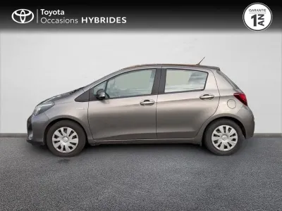 TOYOTA Yaris HSD 100h Business 5p occasion 2016 - Photo 3