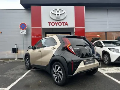TOYOTA Aygo X 1.0 VVT-i 72ch Design S-CVT MY23 occasion 2023 - Photo 4