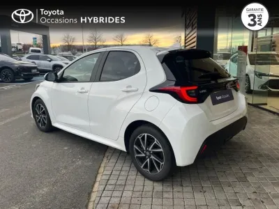 TOYOTA Yaris 116h Design 5p MC24 occasion 2022 - Photo 2