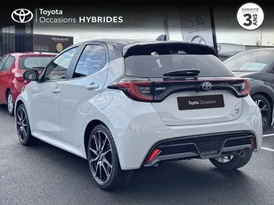 TOYOTA Yaris 116h GR Sport 5p MY22 occasion 2022 - Photo 2