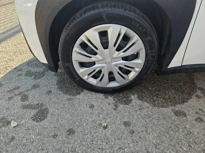 TOYOTA Aygo X 1.0 VVT-i 72ch Dynamic S-CVT occasion 2023 - Photo 2