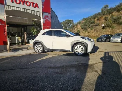 TOYOTA Aygo X 1.0 VVT-i 72ch Dynamic S-CVT occasion 2023 - Photo 4