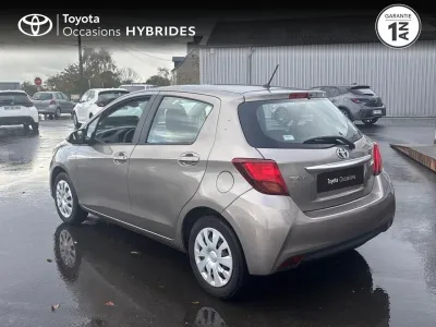TOYOTA Yaris HSD 100h Dynamic 5p occasion 2015 - Photo 2