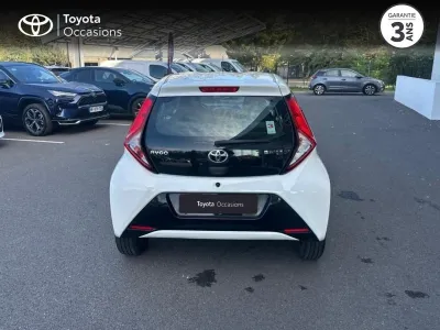 TOYOTA Aygo 1.0 VVT-i 72ch x-play x-shift 5p MY20 occasion 2021 - Photo 4