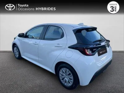 TOYOTA Yaris 116h Dynamic 5p MY22 occasion 2023 - Photo 2
