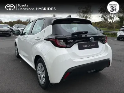 TOYOTA Yaris 116h Dynamic 5p MY22 occasion 2022 - Photo 2