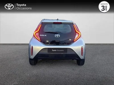 TOYOTA Aygo X 1.0 VVT-i 72ch Dynamic occasion 2022 - Photo 4