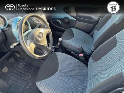 TOYOTA Aygo 1.0 VVT-i 68ch Dynamic 5p occasion 2014 - Photo 3