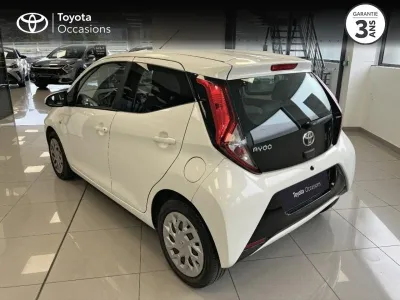 TOYOTA Aygo 1.0 VVT-i 72ch x-play 5p MY20 occasion 2020 - Photo 2