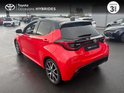 TOYOTA Yaris 116h Première 5p occasion 2020 - Photo 2
