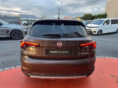 FIAT Tipo Cross 1.0 FireFly Turbo 100ch S/S Cross occasion 2021 - Photo 4