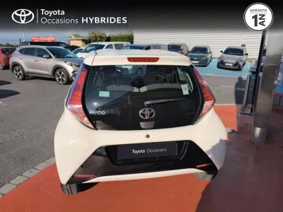 TOYOTA Aygo 1.0 VVT-i 69ch x-play 5p occasion 2017 - Photo 4