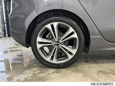 KIA Cee'd 1.6 CRDi 136ch ISG GT Line occasion 2018 - Photo 4