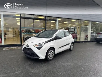 TOYOTA Aygo 1.0 VVT-i 72ch x-play 5p MY20 occasion 2021 - Photo 1