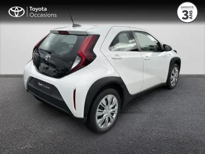 TOYOTA Aygo X 1.0 VVT-i 72ch Dynamic occasion 2022 - Photo 2