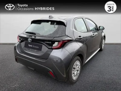 TOYOTA Yaris 116h Dynamic 5p MY22 occasion 2022 - Photo 2