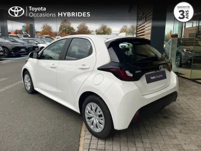 TOYOTA Yaris 116h Dynamic 5p MY22 occasion 2023 - Photo 2