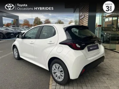 TOYOTA Yaris 116h Dynamic 5p MY22 occasion 2023 - Photo 2